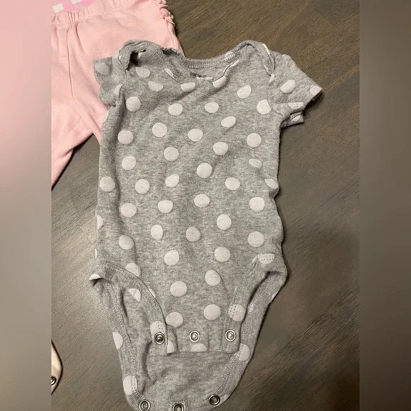 🤱🏼 Infant Girls Bundle | Size 0-3 months - Picture 15 of 15